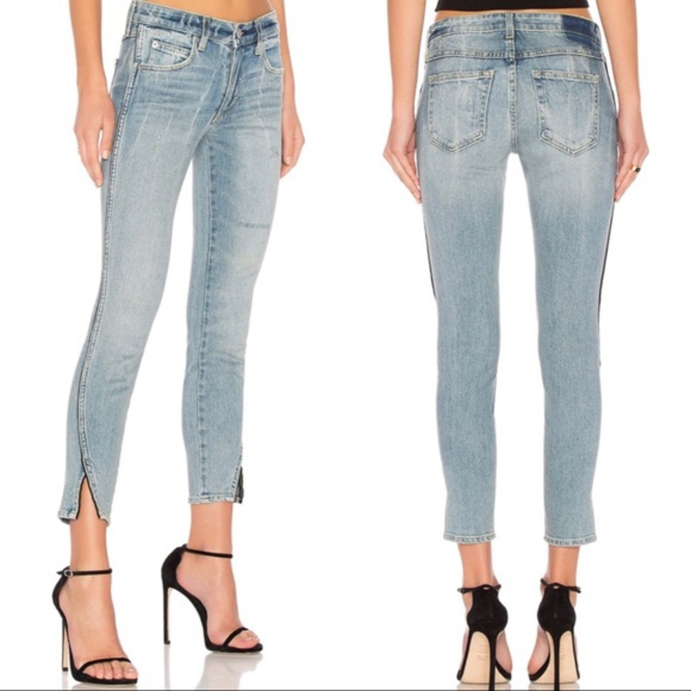 Amp Twisted Sweet Cheeks Denim